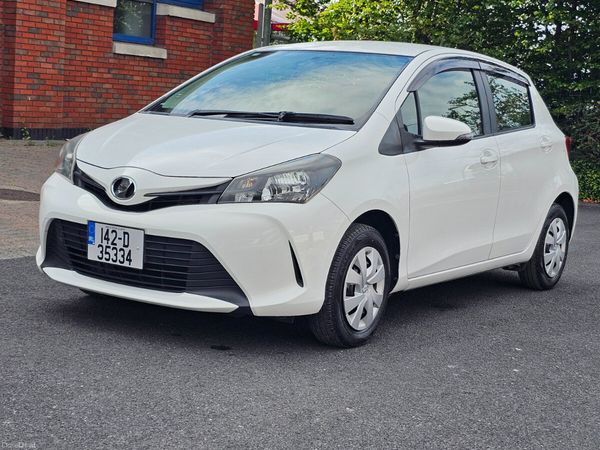 Toyota Vitz Hatchback, Petrol, 2014, White