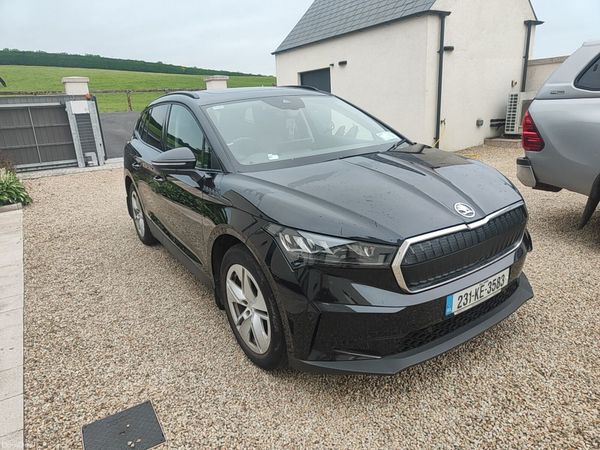 Skoda Enyaq Estate/Jeep, Electric, 2023, Black