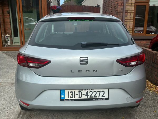 SEAT Leon Hatchback, Petrol, 2013, Silver