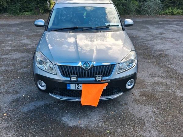 Skoda Roomster MPV, Diesel, 2012, Blue