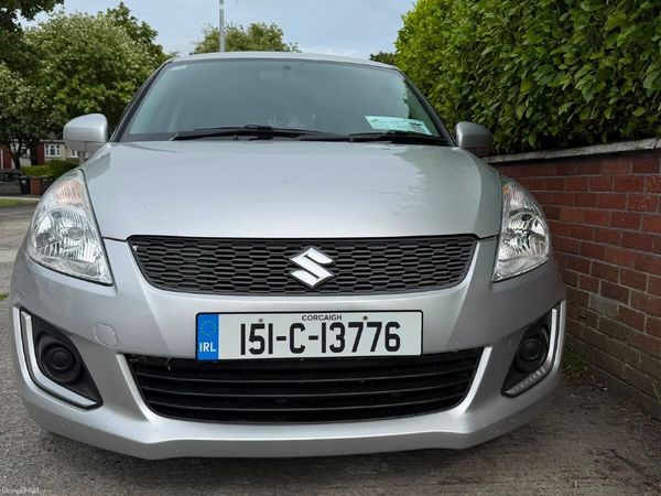 Suzuki Swift Hatchback, Petrol, 2015, Silver