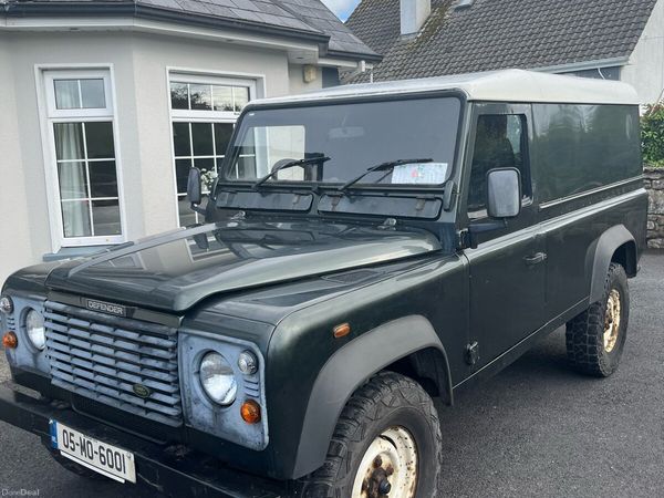 Land Rover Defender SUV, Diesel, 2005, Green
