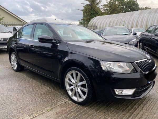 Skoda Octavia Saloon, Diesel, 2014, Black