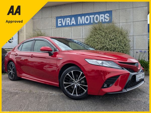 Toyota Camry Saloon, Petrol Hybrid, 2020, Red