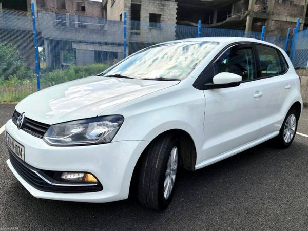 Volkswagen Polo Hatchback, Petrol, 2015, White