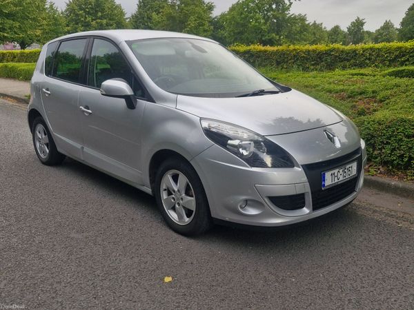 Renault Scenic MPV, Diesel, 2011, Silver