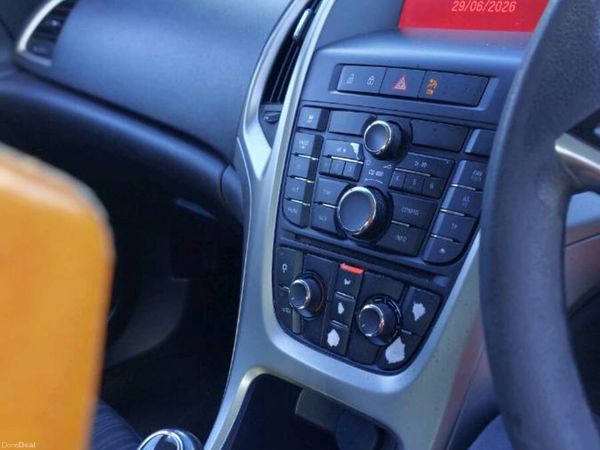 Vauxhall Astra Hatchback, Petrol, 2010, Blue