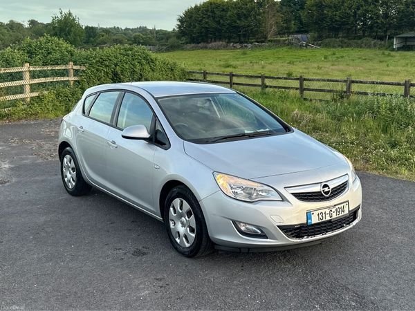 Opel Astra MPV, Diesel, 2013, Silver