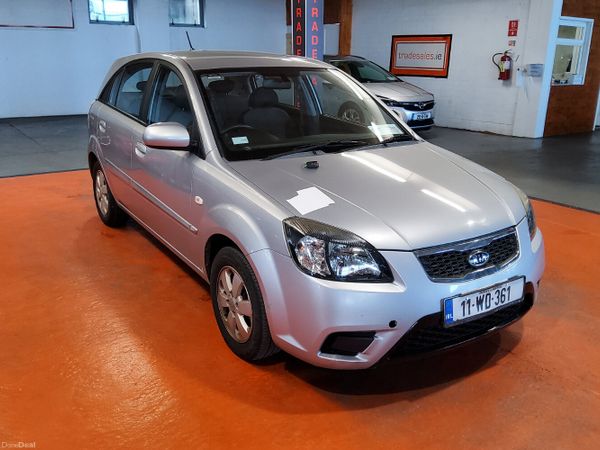 Kia Rio Hatchback, Diesel, 2011, Silver