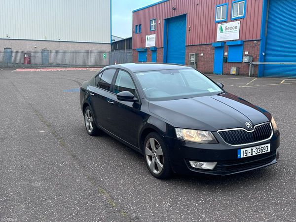 Skoda Octavia Saloon, Diesel, 2015, Black