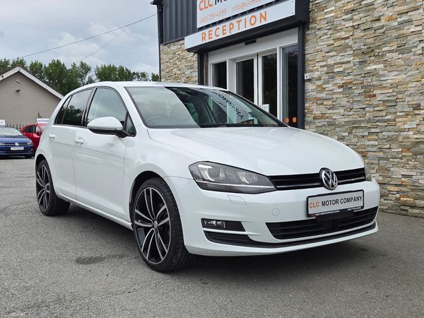 Volkswagen Golf Hatchback, Petrol, 2017, White