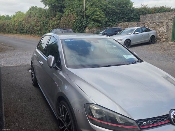 Volkswagen Golf Hatchback, Petrol, 2014, Silver