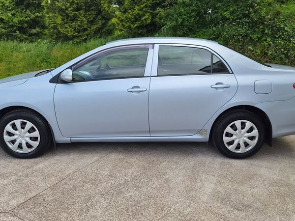 Toyota Corolla Saloon, Petrol, 2011, Blue