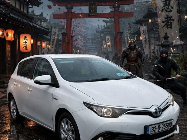 Toyota Auris Hatchback, Petrol Hybrid, 2018, White