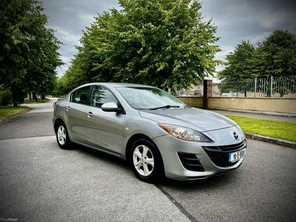 Mazda Mazda3 Saloon, Diesel, 2010, Grey