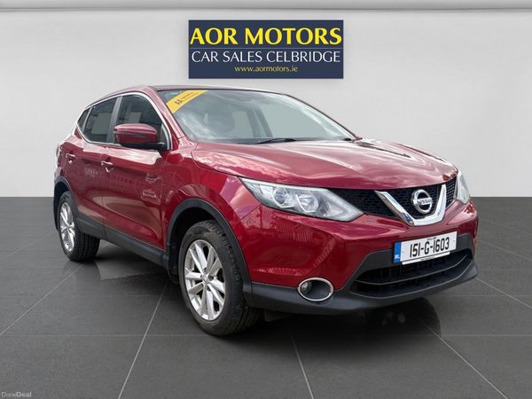 Nissan Qashqai Hatchback, Diesel, 2015, Red