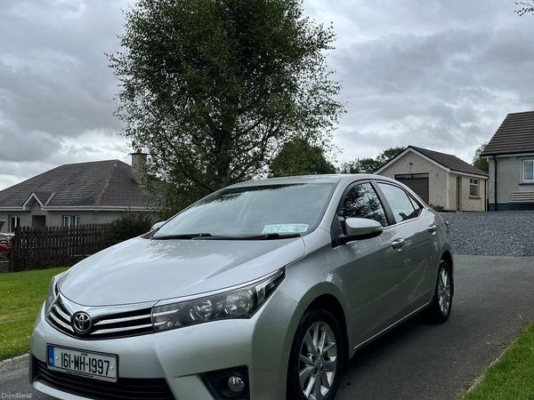 Toyota Corolla Saloon, Diesel, 2016, Silver