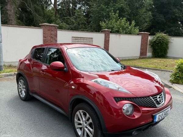 Nissan Juke SUV, Petrol, 2012, Red