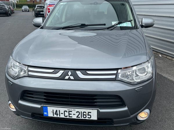 Mitsubishi Outlander SUV, Diesel, 2014, Grey