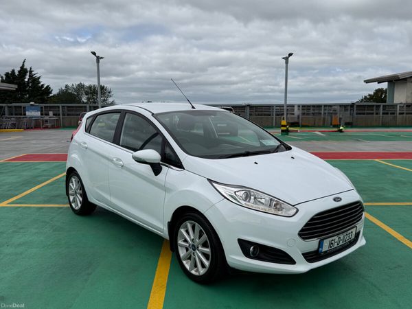 Ford Fiesta Hatchback, Petrol, 2016, White