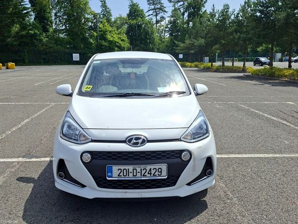 Hyundai i10 Hatchback, Petrol, 2020, White