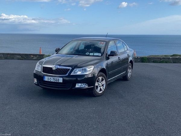 Skoda Octavia Saloon, Diesel, 2011, Black