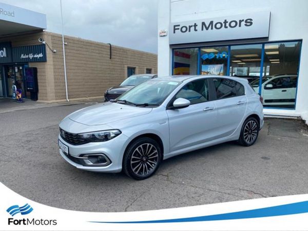 Fiat Tipo Hatchback, Petrol, 2023, Silver