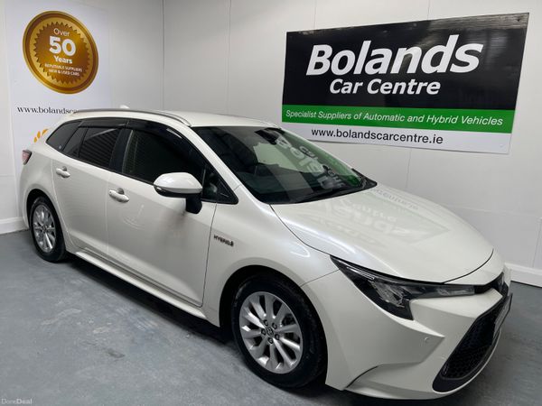 Toyota Corolla Estate, Petrol Hybrid, 2020, White