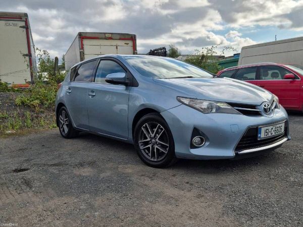 Toyota Auris Hatchback, Diesel, 2015, Blue