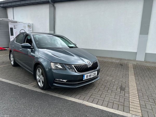 Skoda Octavia Saloon, Diesel, 2018, Grey