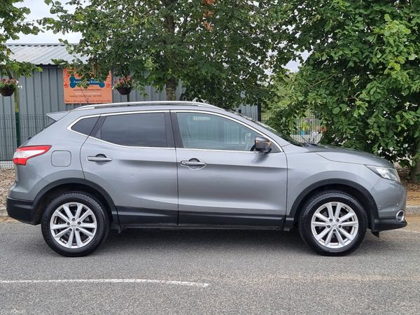 Nissan Qashqai SUV, Diesel, 2017, Grey