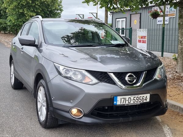 Nissan Qashqai SUV, Diesel, 2017, Grey