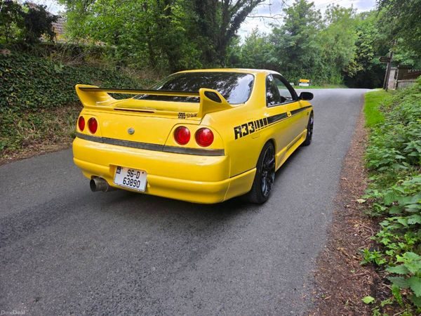 Nissan Skyline Coupe, Petrol, 1996, Black