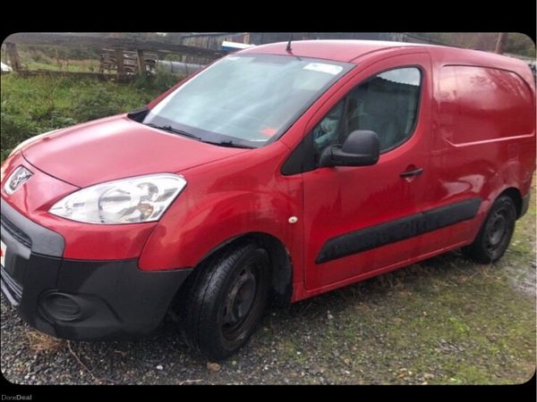 Peugeot Other Van, Diesel, 2011, Red