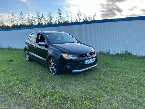 Volkswagen Polo Hatchback, Diesel, 2013, Black