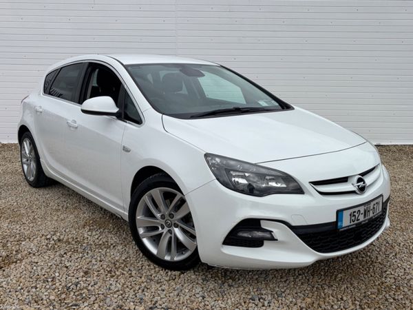 Opel Astra Hatchback, Diesel, 2015, White