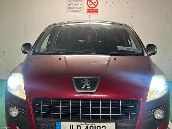 Peugeot 3008 MPV, Diesel, 2011, Red