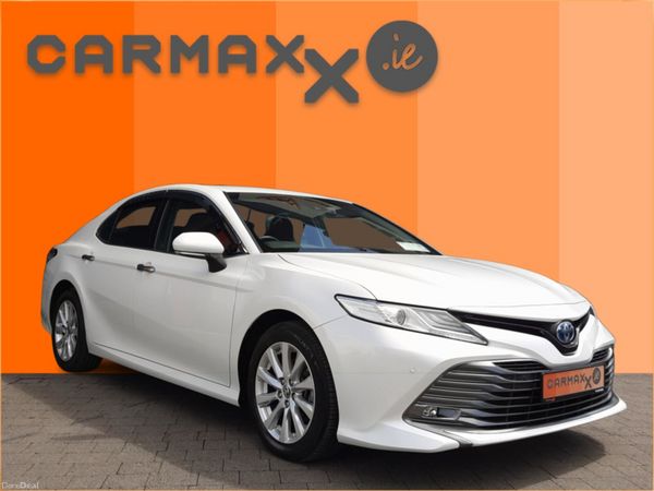 Toyota Camry Hatchback, Petrol, 2020, White