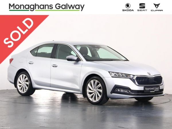 Skoda Octavia Hatchback, Petrol, 2021, Grey