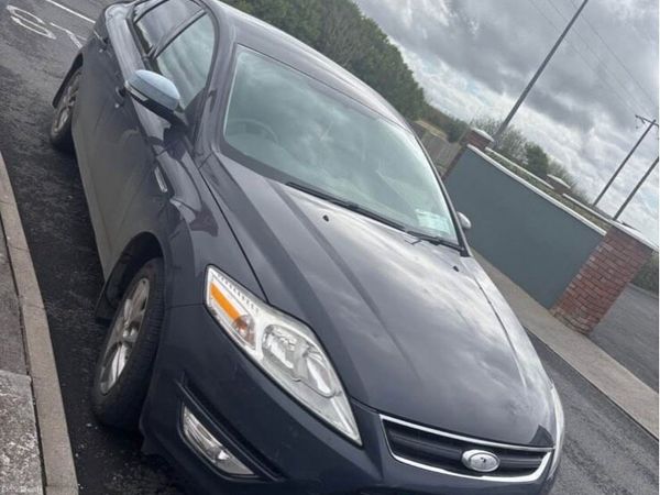 Ford Mondeo Hatchback, Diesel, 2011, Blue