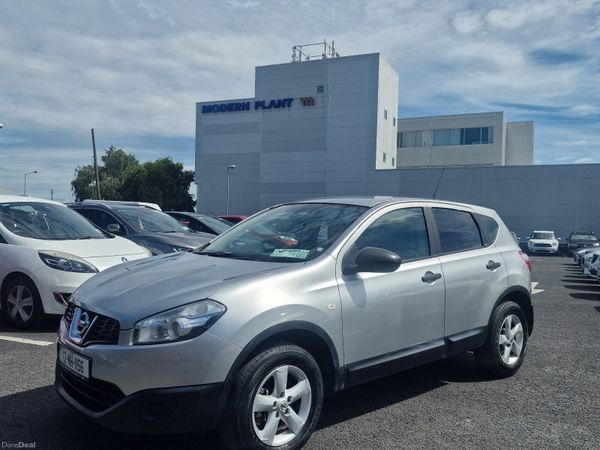 Nissan Qashqai Estate/Jeep, Diesel, 2012, Silver