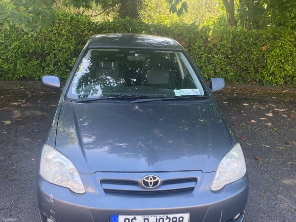 Toyota Corolla Hatchback, Petrol, 2006, Grey