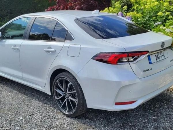 Toyota Corolla Saloon, Petrol Hybrid, 2024, White