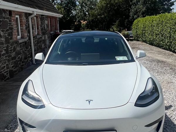Tesla Model 3 Saloon, Electric, 2019, White