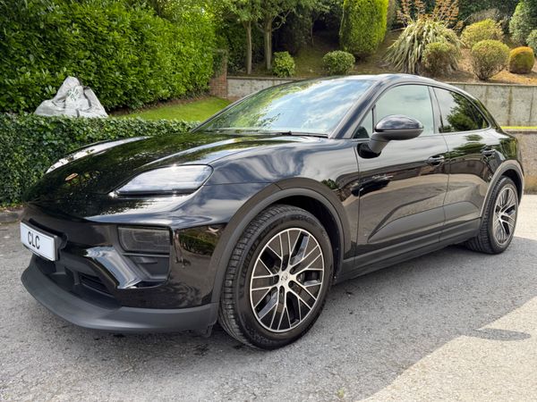 Porsche Macan SUV, Electric, 2025, Black