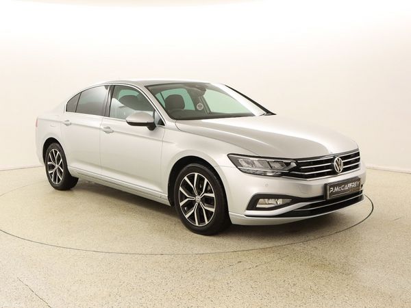 Volkswagen Passat Saloon, Diesel, 2020, Silver
