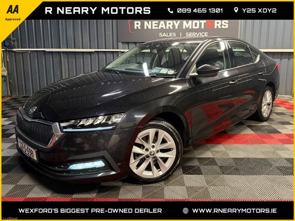 Skoda Octavia Saloon, Diesel, 2022, Black