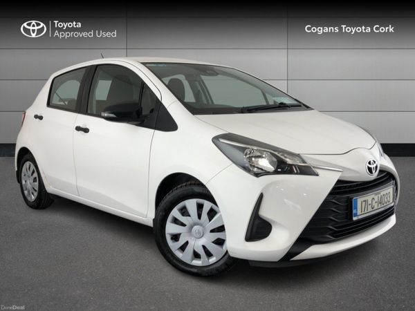 Toyota Yaris Hatchback, Petrol, 2017, White