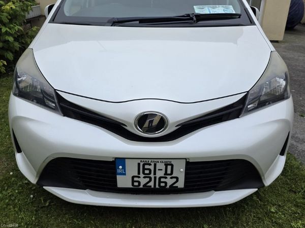 Toyota Vitz Hatchback, Petrol, 2016, White