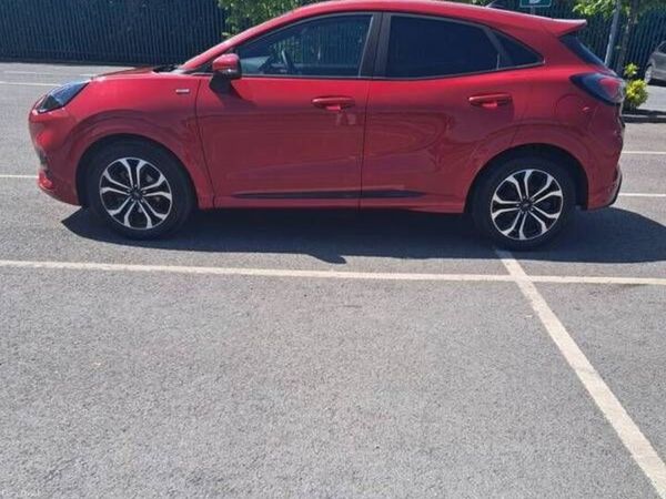 Ford Puma MPV, Petrol Hybrid, 2021, Red